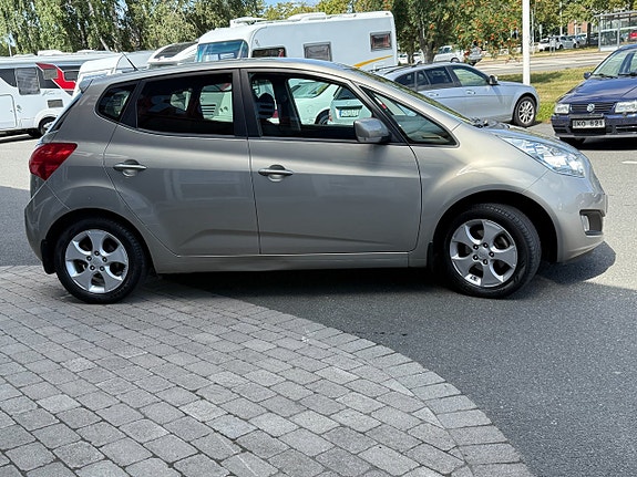 Kia Venga 3 of 5