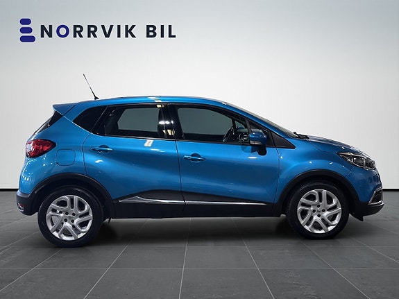 Renault Captur 3 of 5