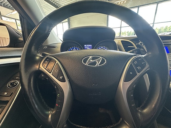 Hyundai i30 10 of 19