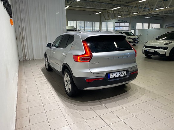 Volvo XC40 5 of 5