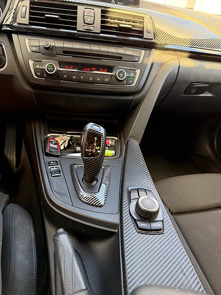 BMW 328i 10 of 12