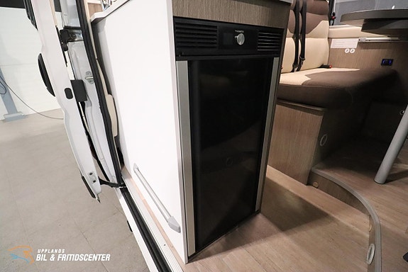 CHALLENGER V 217 Solpanel / Maxxfan 7 of 12