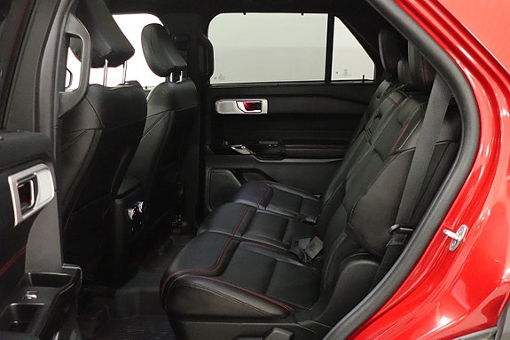 Ford Explorer 5 of 5