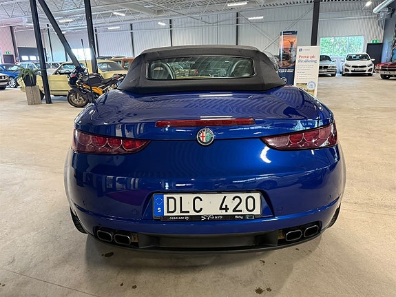 Alfa Romeo Brera 9 of 11