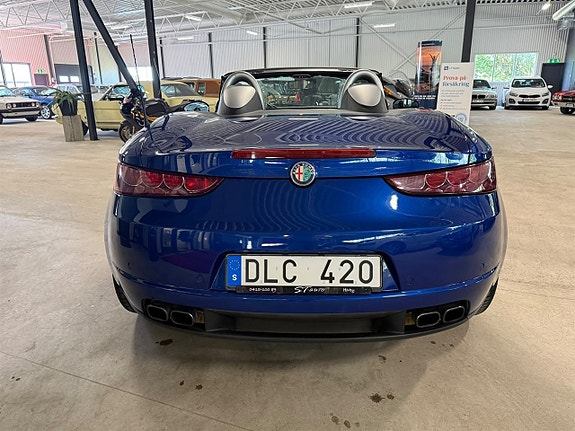 Alfa Romeo Brera 8 of 11