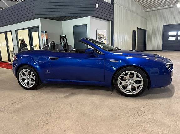Alfa Romeo Brera 11 of 11