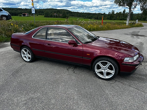 Honda Legend 2 of 5