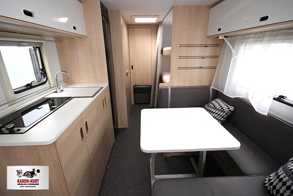 Adria Aviva 563 PT 2 of 11