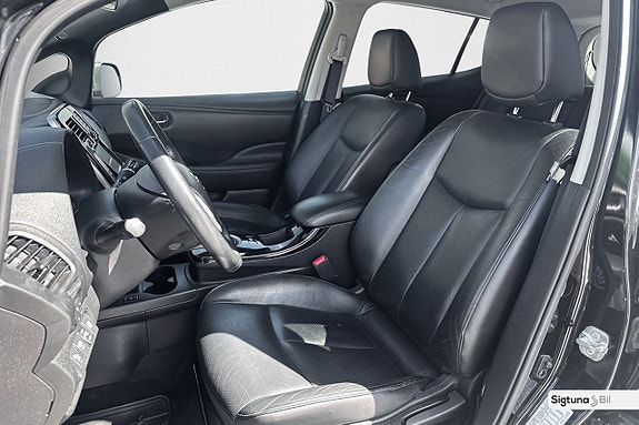 Nissan Leaf 11 of 21