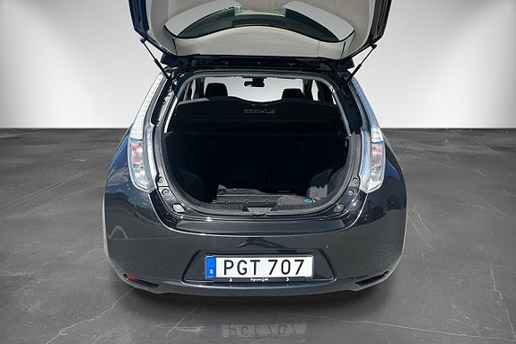 Nissan Leaf 9 of 21