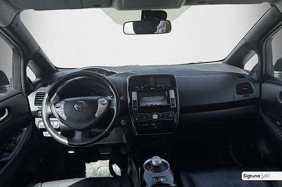 Nissan Leaf 13 of 21