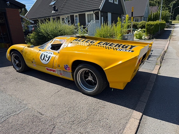 Lotus 3 of 5