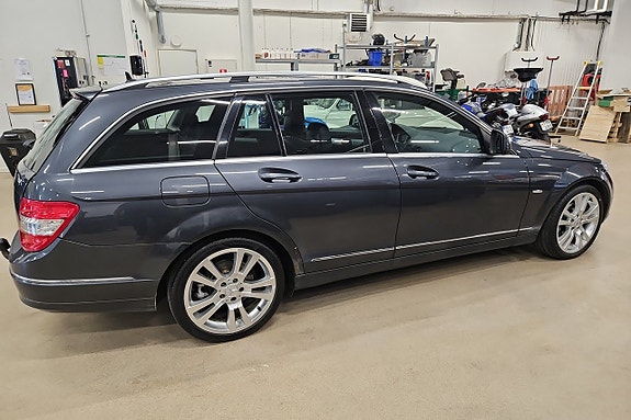 Mercedes-Benz C220 5 of 16