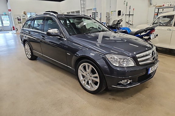 Mercedes-Benz C220 4 of 16