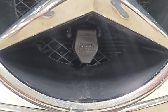Mercedes-Benz C220 3 of 16