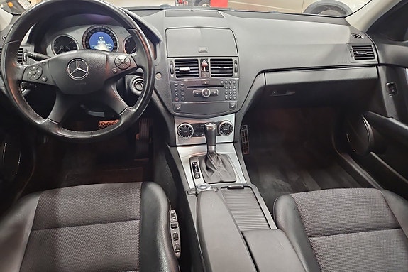 Mercedes-Benz C220 14 of 16