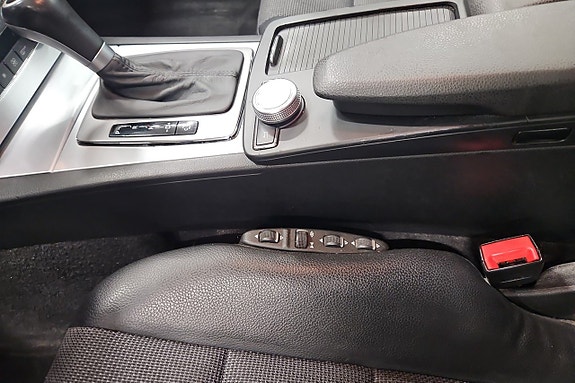 Mercedes-Benz C220 12 of 16