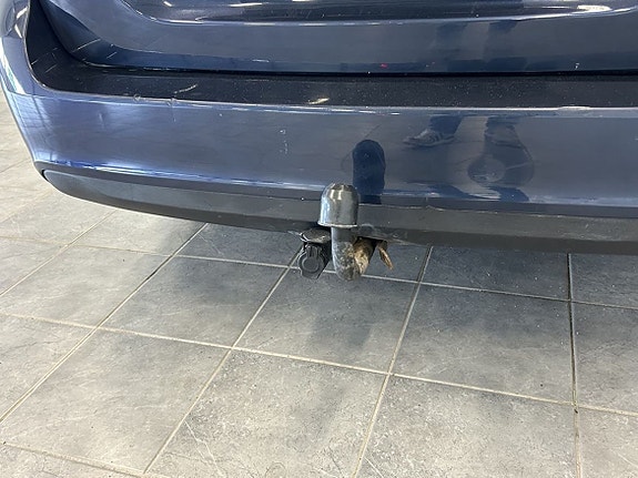Volvo V70 7 of 17