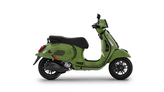 Vespa GTS 310 SuperSport 6 of 17