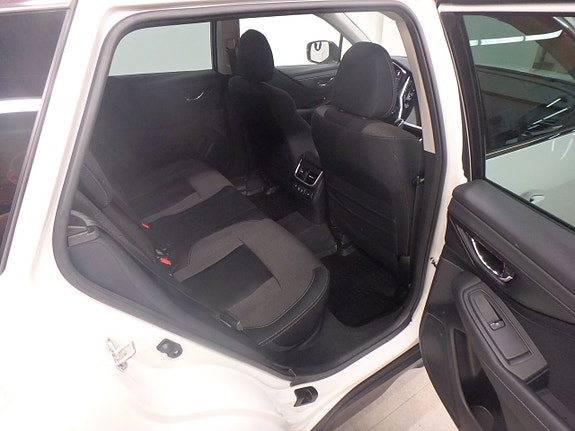 Subaru Outback 18 of 20