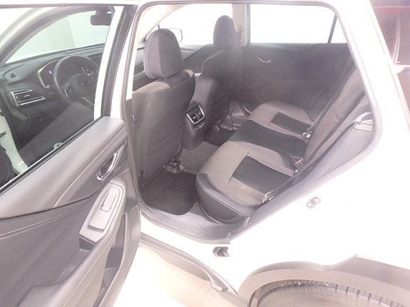 Subaru Outback 12 of 20