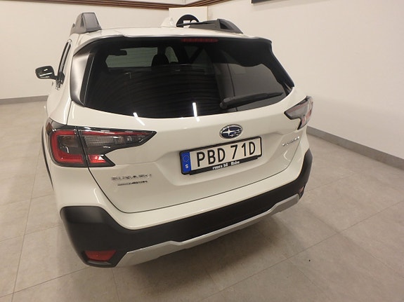 Subaru Outback 4 of 5