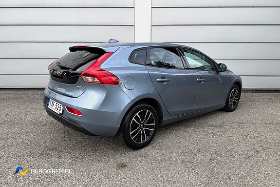 Volvo V40 7 of 30
