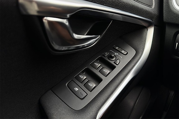 Volvo V40 23 of 30
