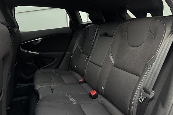 Volvo V40 26 of 30