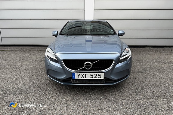 Volvo V40 9 of 30