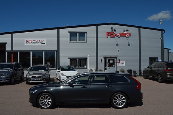 Volvo V90 3 of 5