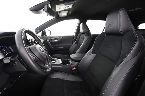 Toyota RAV4 11 of 30
