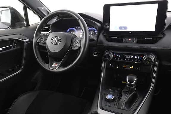 Toyota RAV4 14 of 30