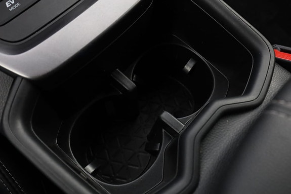 Toyota RAV4 30 of 30