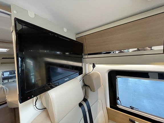 Adria Twin 640 SLX /Långbäddar/Dragkrok/Solcell 11 of 16