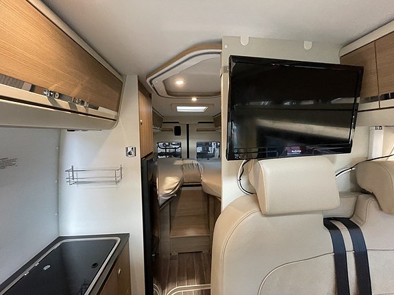 Adria Twin 640 SLX /Långbäddar/Dragkrok/Solcell 6 of 16