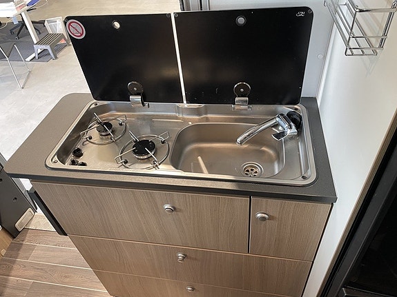 Adria Twin 640 SLX /Långbäddar/Dragkrok/Solcell 16 of 16