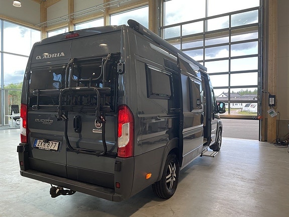 Adria Twin 640 SLX /Långbäddar/Dragkrok/Solcell 2 of 16
