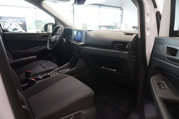 Ford Transit Connect 6 of 9