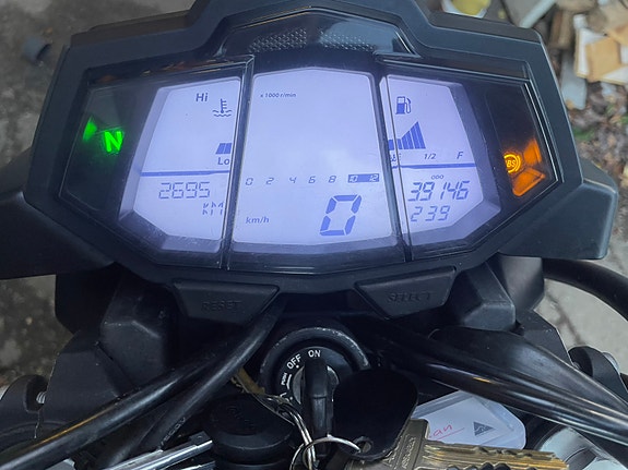 Yamaha MT-125 8 of 8