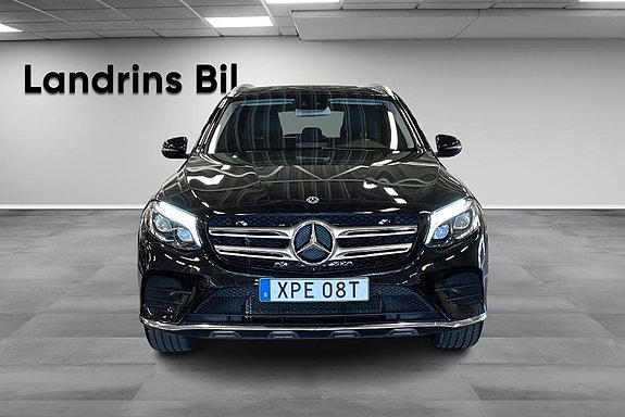 Mercedes-Benz GLC300 2 of 5