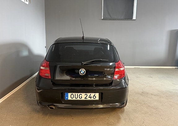 BMW 116d 8 of 17