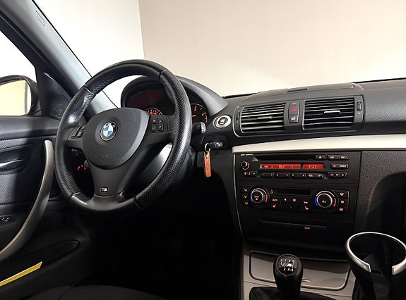 BMW 116d 14 of 17