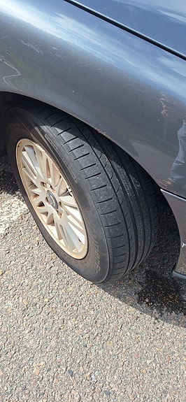 Volvo V70 4 of 5