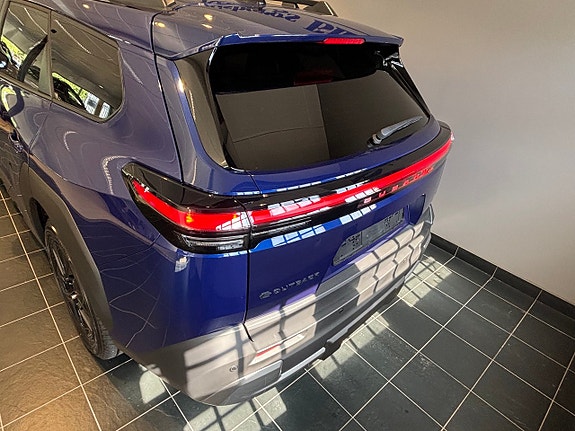 Subaru E-Outback 4 of 5