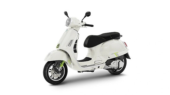 Vespa GTS 310 SuperTech 5 of 5