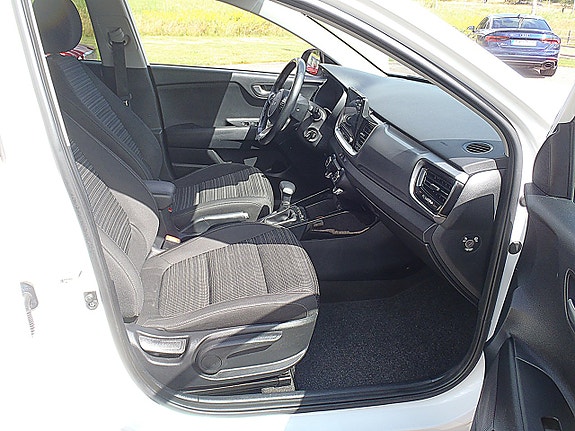 Kia Stonic 12 of 15