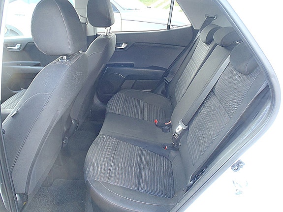 Kia Stonic 11 of 15
