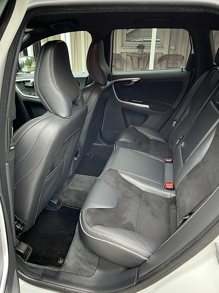 Volvo XC60 5 of 5