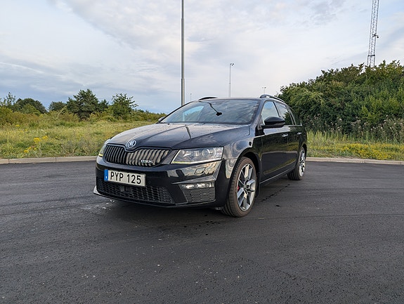 Skoda Octavia 3 of 5